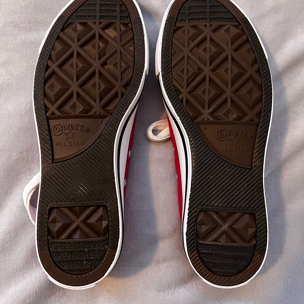 Converse - Picture 3 of 4